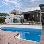 Cozy Villa Lodge - プール