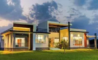 Skynest Farm Stay - 2-Star