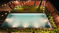 Airport Hotel Transit 98 - Pools