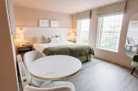 Hatton Court Hotel