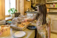Poschiavo Suisse Hotel & Traditional Fondue Stube - 조식 운영