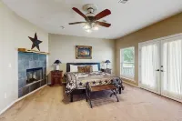 Waterfront Home With Kayak, View, Fire Pit & Wifi - Dog-friendly - Wifi
