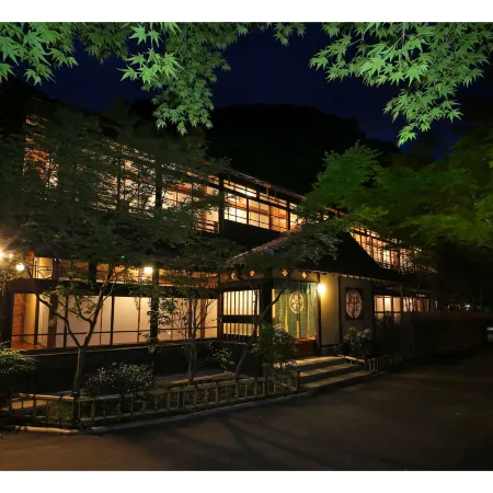 140 Year-Old Mountain Village Inn Orihashi Hotel