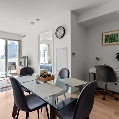 The Teahouse Condos by Globalstay in Downtown Toronto Hotels near Maple Leaf Gardens