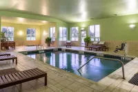 Holiday Inn Express MYSTIC - GROTON AREA by IHG - Pools