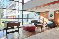 Comfort Aparthotel Versailles Saint-Cyr-l'Ecole - parking