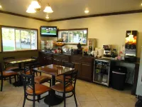 Pilgrim Inn & Cottages - parking