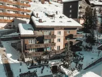 Patricia Self-Check-in Apartments & Spa Access at Alpen Resort Các khách sạn gần Hẻm núi Gorner