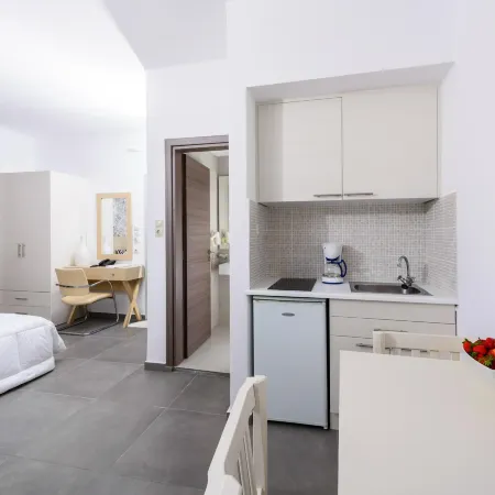 Angela Studios Apartments