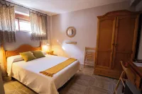 Plaza Mayor Trujillo Rooms - Pensions