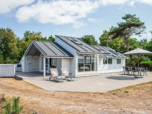 Exquisite Holiday Home in Knebel Near Sea - Wifi
