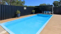 Bishops Lodge Narrandera - piscine