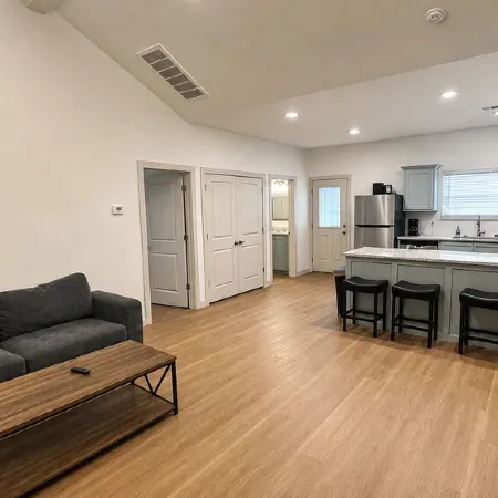 Brand New Charming 2B/2B in Chickasha, Near Downtown!