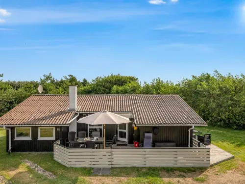 "Solborg" - 400m from the Sea - 4-Star