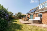 Beach House for 10 with Hot Tub & Garden - Jacuzzi