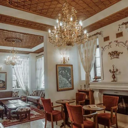 Hotel Argjiro
