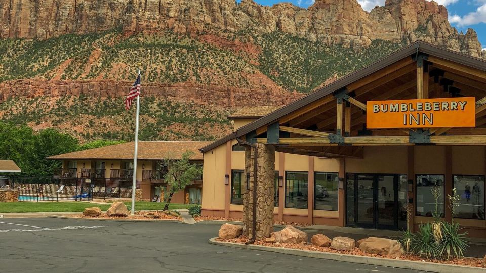 Bumbleberry Inn