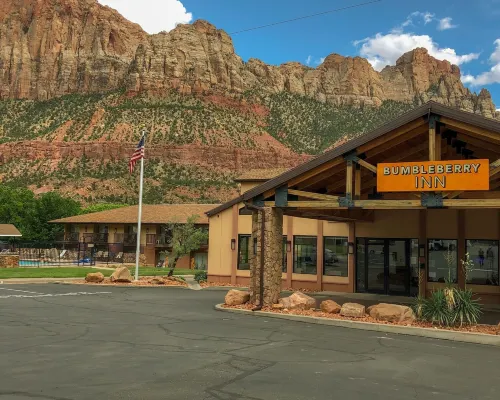 Bumbleberry Inn Hotels near Zion National Park