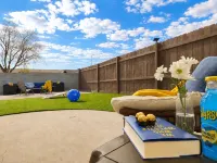 Big House w Custom Murals/2 Kings/Fun Backyard w Games/Grill/Dogs OK/Boat Parkin - 廚房