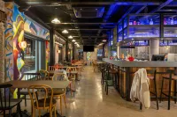 科克Moxy酒店 - 酒吧