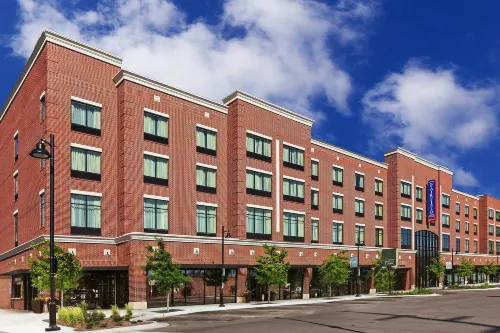 Fairfield Inn & Suites Tulsa Downtown Arts District - parking