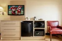 Red Roof Plus+ West Palm Beach - 2-Star