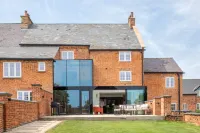 The Talbot & Granary - Exclusive Elegant Homes - อ่างจากุชชี่