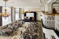 Hotel Northland, Autograph Collection - parking
