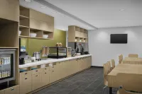 Home2 Suites by Hilton Poughkeepsie - breakfast