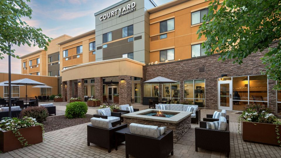 Courtyard Mankato