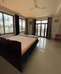 Gintara Homestay by Evaddo Stays - maisons de vacances