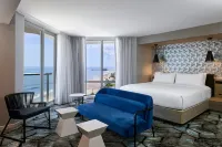 Renaissance Daytona Beach Oceanfront Hotel - ビーチサイド