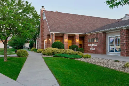 Residence Inn Cedar Rapids - 3-Star