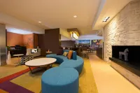 Fairfield Inn & Suites Burlington - Bãi đậu xe