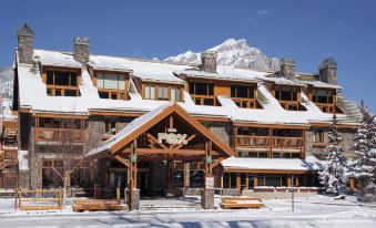 Fox Hotel and Suites