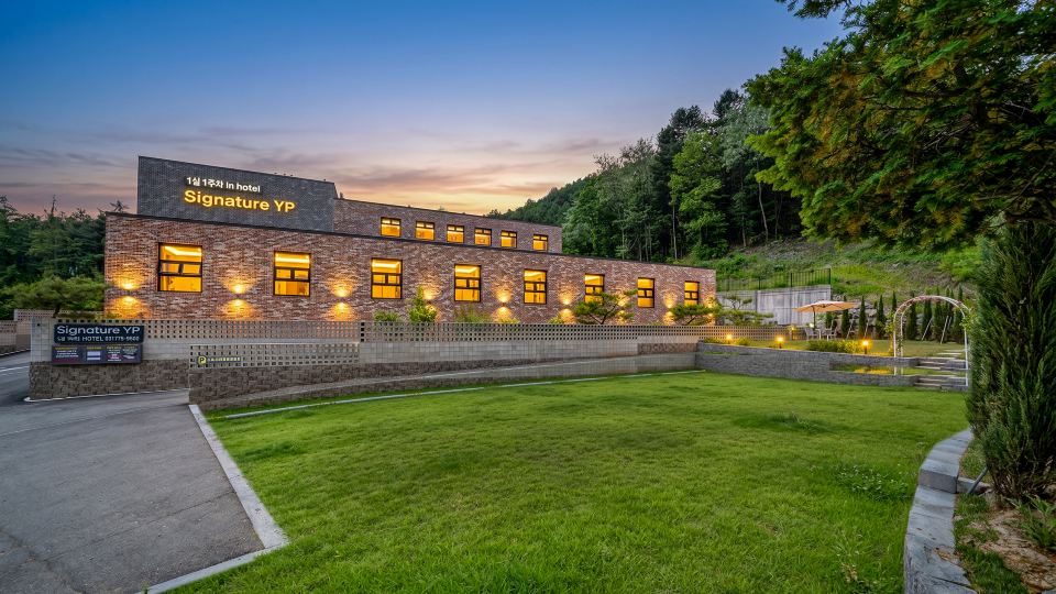 Yangpyeong Signature Drive-in Hotel Yongmun
