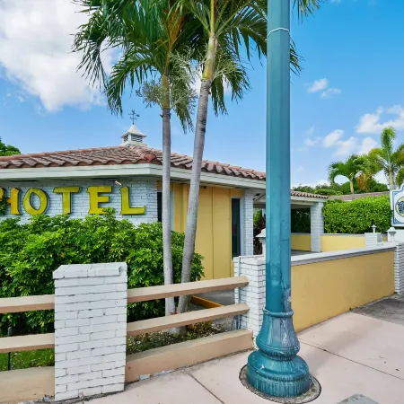 Gables Cove Hotel