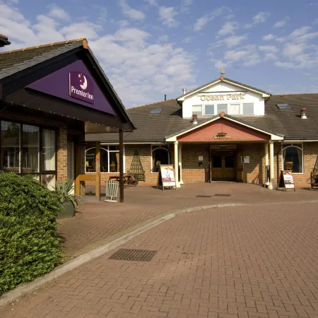 Premier Inn Cardiff City South
