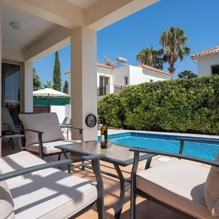 Private Villa with own pool 5 minutes drive to Coral Bay with 2 Sandy beaches