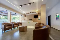 Treebo Grand Vistara Airport Suites, 500M from Cochin International Airport - 3-Star