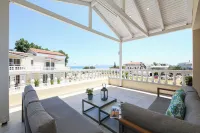 Perla Beach - Condos