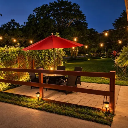 Sunshine Acre. King Master Suite & BIG Yard