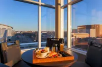DoubleTree by Hilton Evansville - Wifi