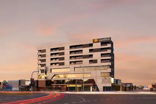 Dandenong Central Apartments Official - Bergblick