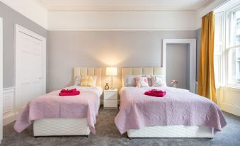 Stunning 2-Bed Apartment in Central Edinburgh