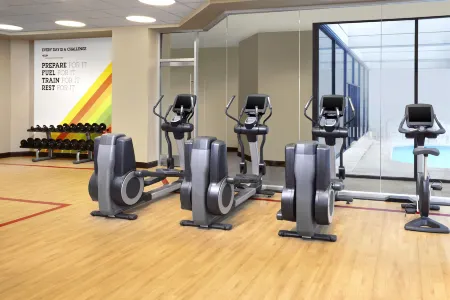 Sheraton Vancouver Guildford Hotel Отели рядом с достопримечательностью «Тайнхед Хатчери»