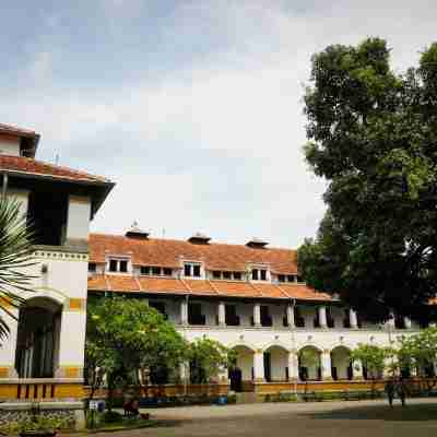 Hotel Tentrem Semarang Hotel Exterior