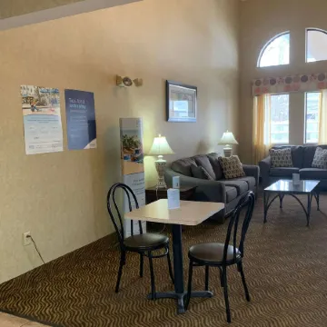 Super 8 by Wyndham Liverpool/Clay/Syracuse Area