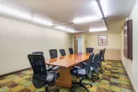 Comfort Inn & Suites Hotels in Harmar Township