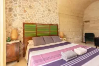 Little Home Holidays Hotels in Vernole